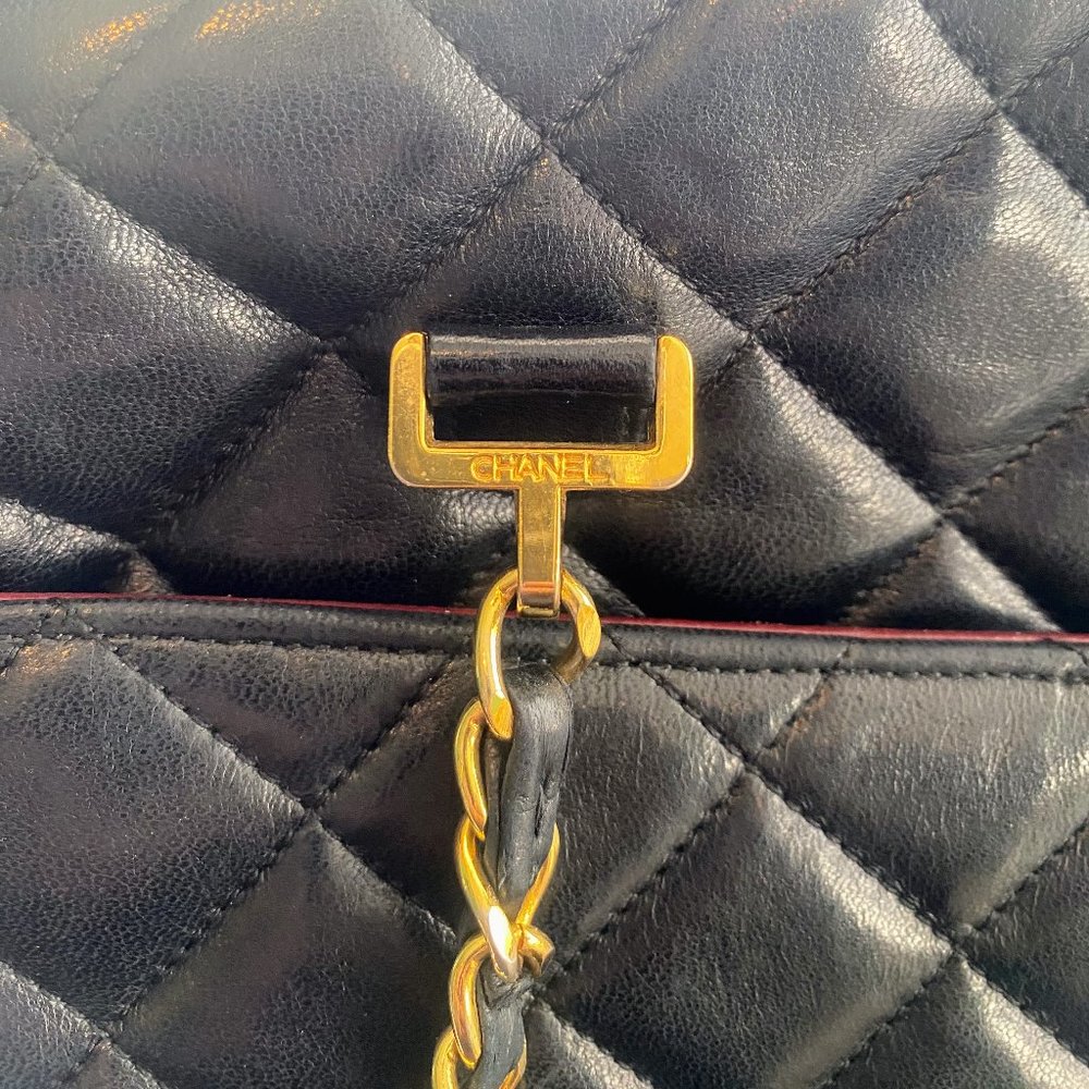 CHANEL 🔥CC Logo Matelasse Chain Shoulder Tote Bag Leather Black - Picture 15 of 16